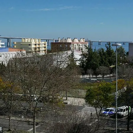 Sunshine Flat Expo - Parque Das Nacoes דירה